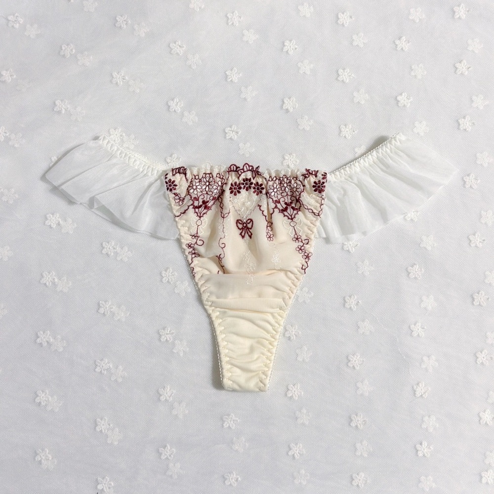 US-M/JP-L  Japanese Brand Floral Embroidered Lace Ruffle Nylon Thong Panty